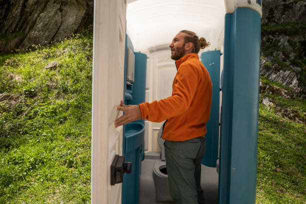 Portable Toilet Options We Offer in Falling Waters, WV