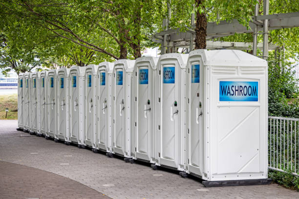 Best Affordable portable toilet rental  in Falling Waters, WV