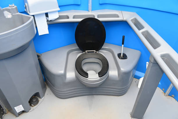 Best Emergency porta potty rental  in Falling Waters, WV